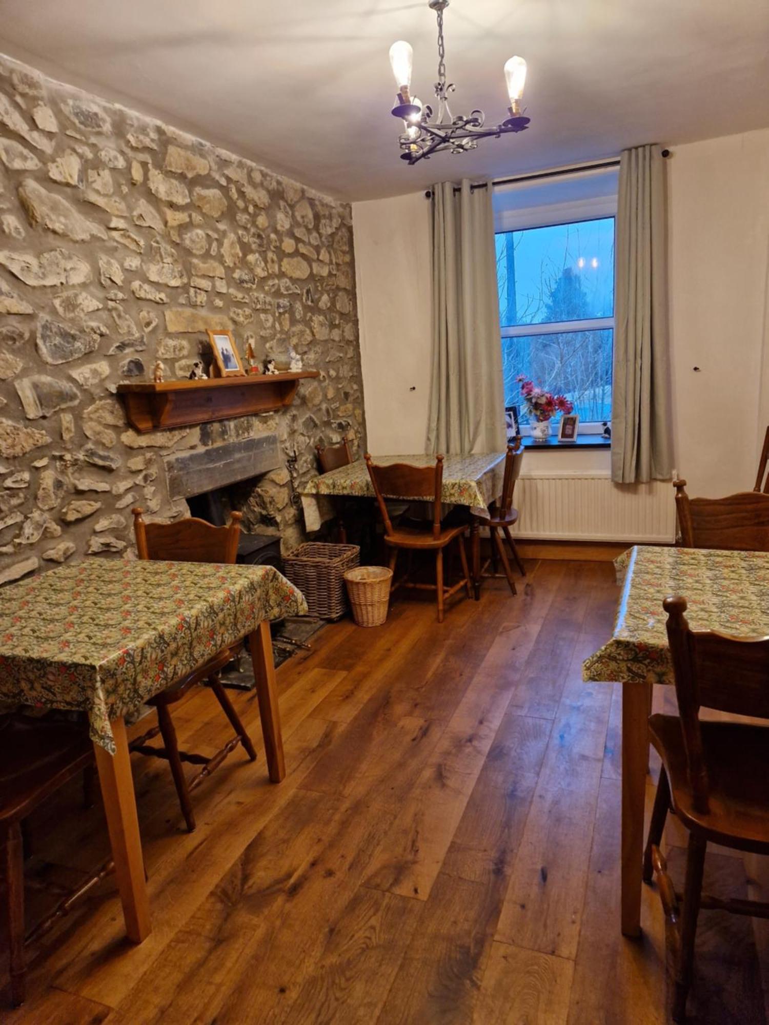 Maes Y Gwaelod Bed & Breakfast Llanwrtyd Wells Exterior photo